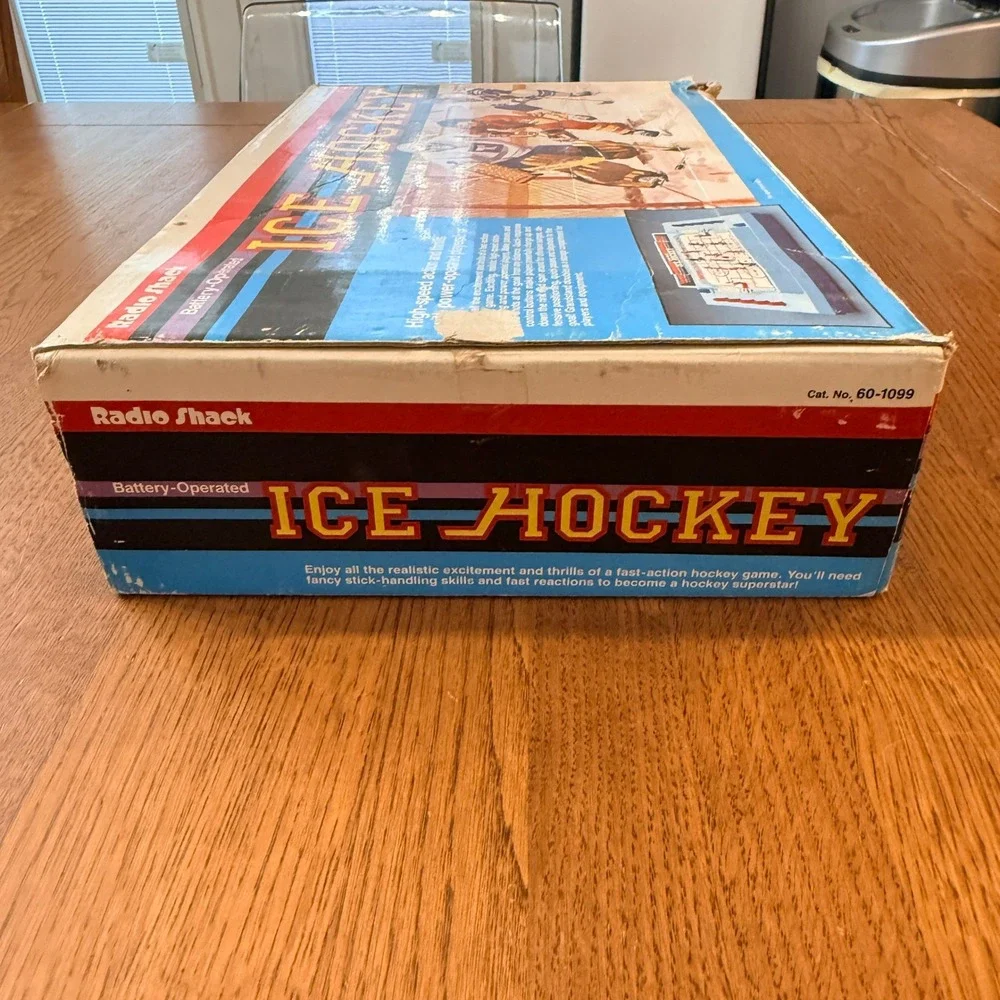 Vintage Radio Shack 60-1099 Ice Hockey Tabletop Game Battery Operated Blue Boxed